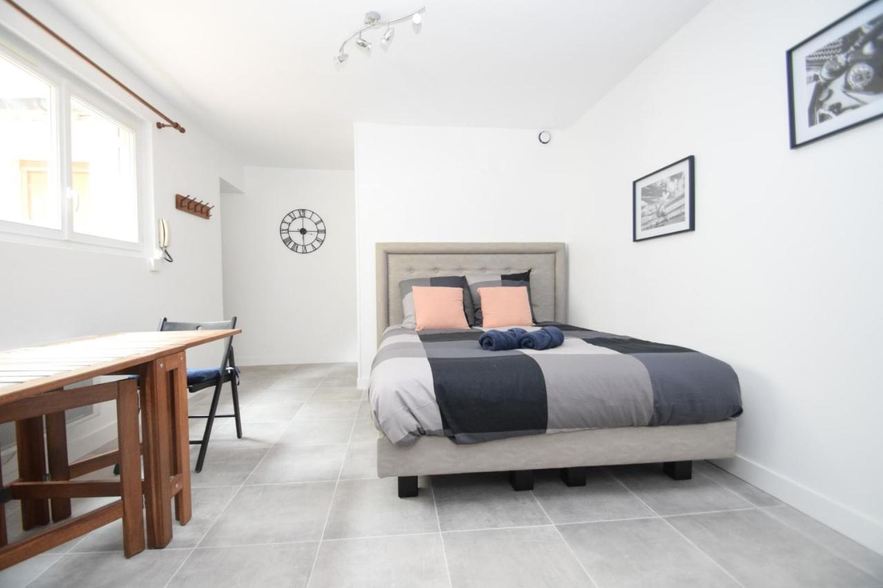 Top Studio Refait A Neuf Aux Porte De Paris Proche Rermetro 万塞讷 外观 照片