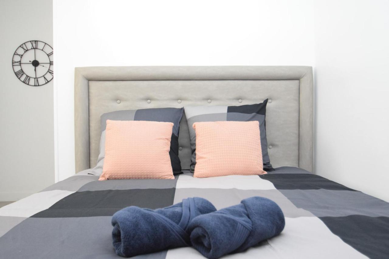 Top Studio Refait A Neuf Aux Porte De Paris Proche Rermetro 万塞讷 外观 照片